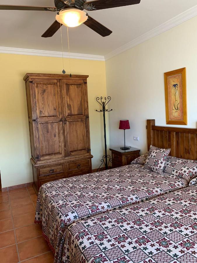 HACIENDA LA HUERTEZUELA y CASA DEL LAGO Villafranca de Córdoba Exterior foto